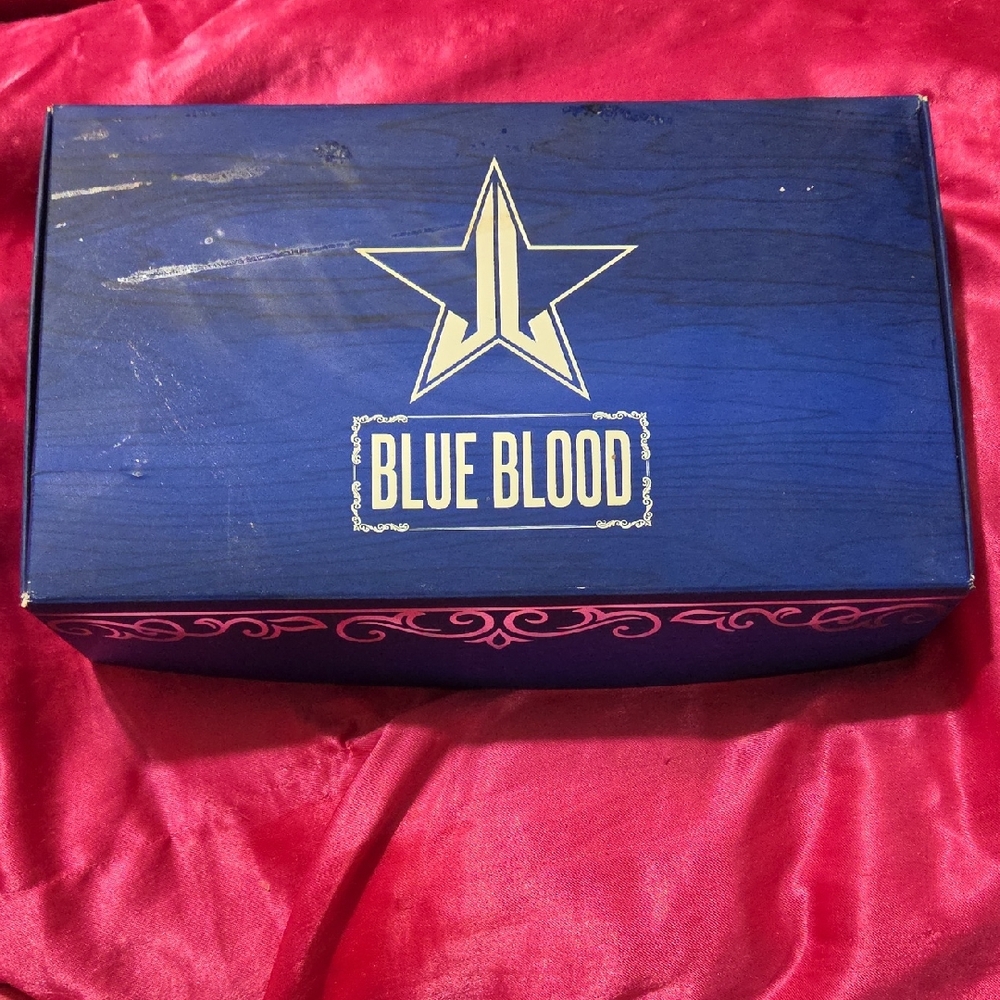 Blue Blood Eye Shadow Pallette From Jeffree Star